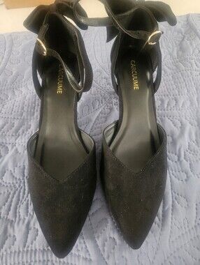 CARCUUME Black Faux Suede Pointed Toe Ankle Strap Bow Heels - Size 9
